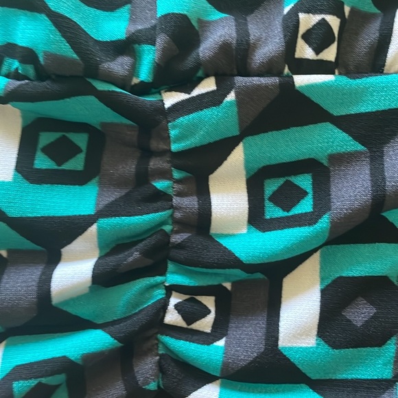 Six Degrees of Separation Cap Sleeve Turquoise Top - Size Small - Picture 5 of 5